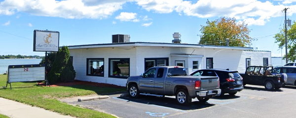 A&W Restaurant - Tawas City - 219 W Lake St (newer photo)